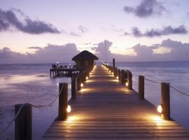 How to decide between San Pedro or Placencia Village