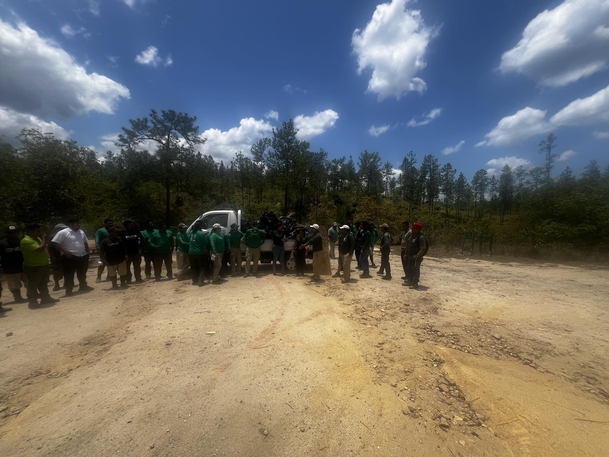 Blancaneaux Lodge Leads Earth Day Cleanup in Belize - Vimarsana News