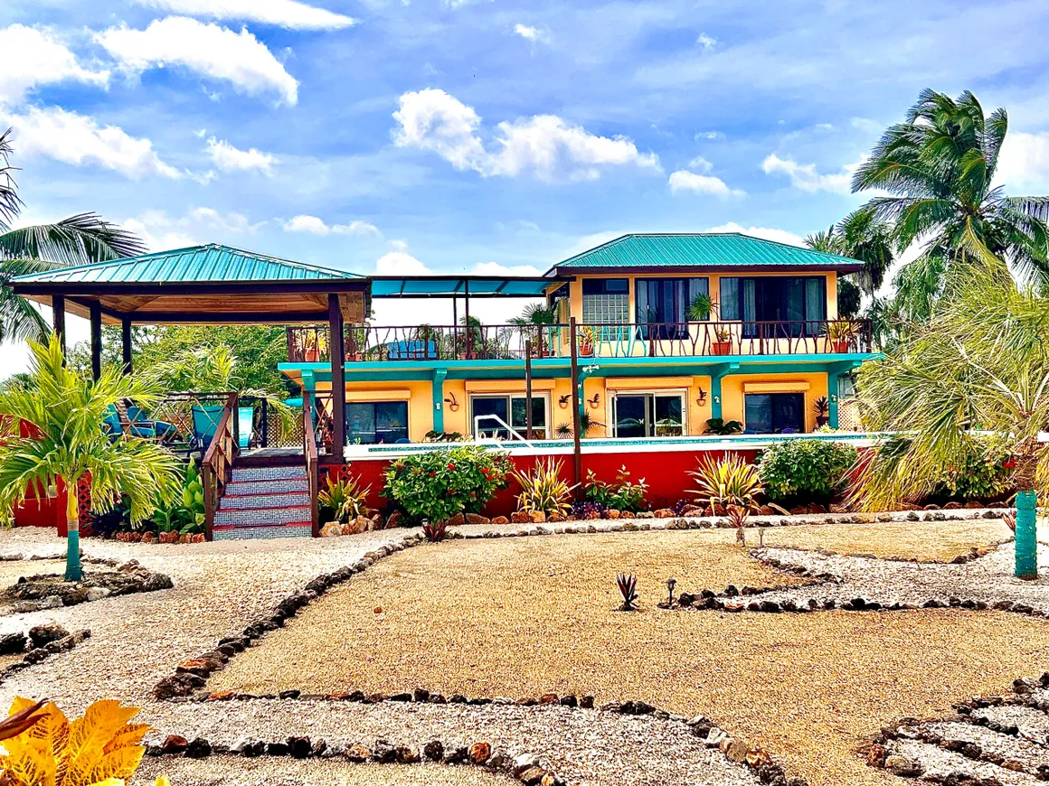 beachfront stay Belize