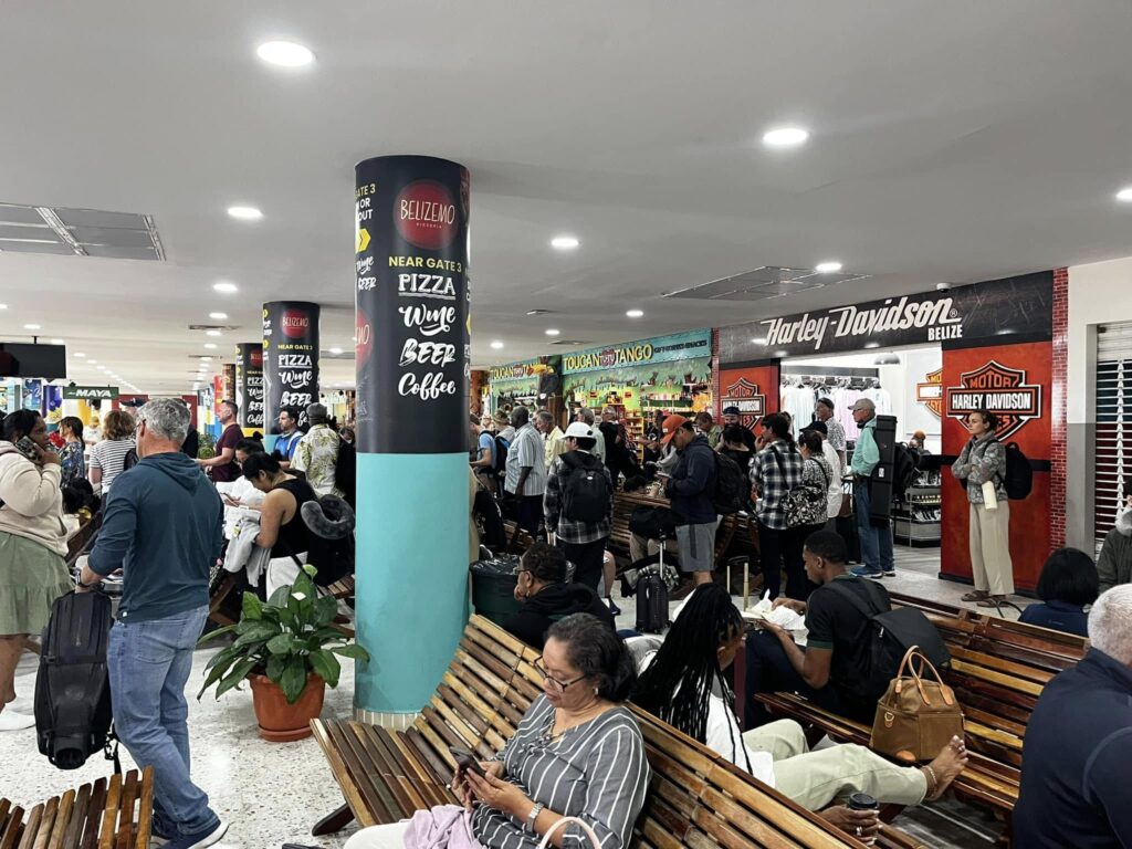record tourism Belize