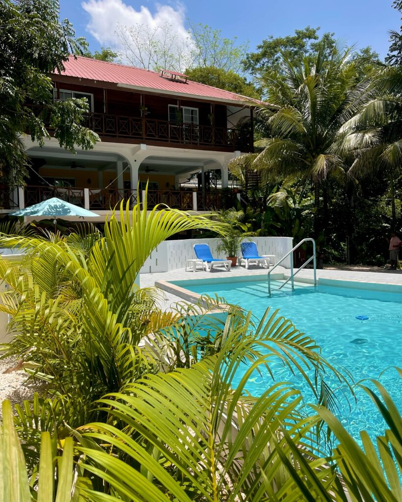 January vacation weather Belize