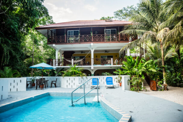 Villa Massis - jungle view pool and villas in Cayo District