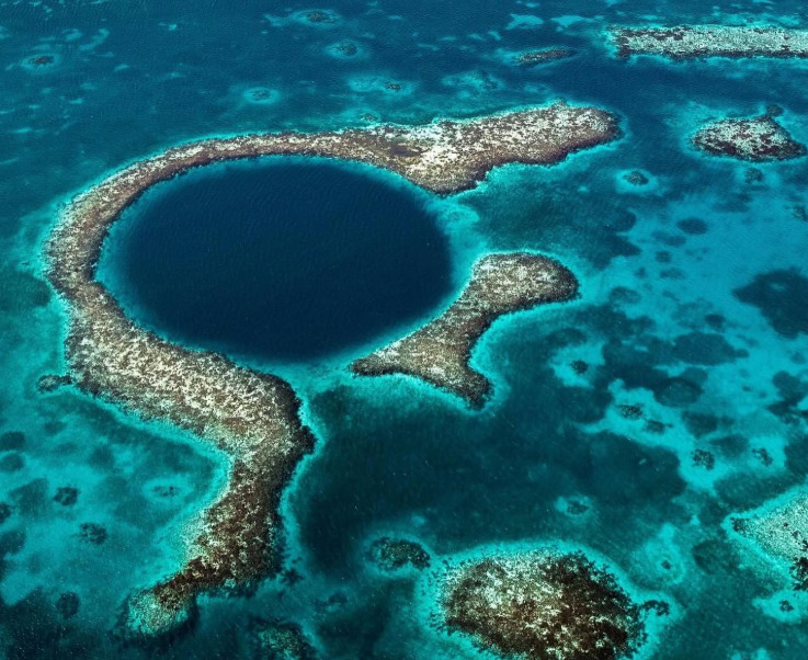 Belize vs Mexico travel