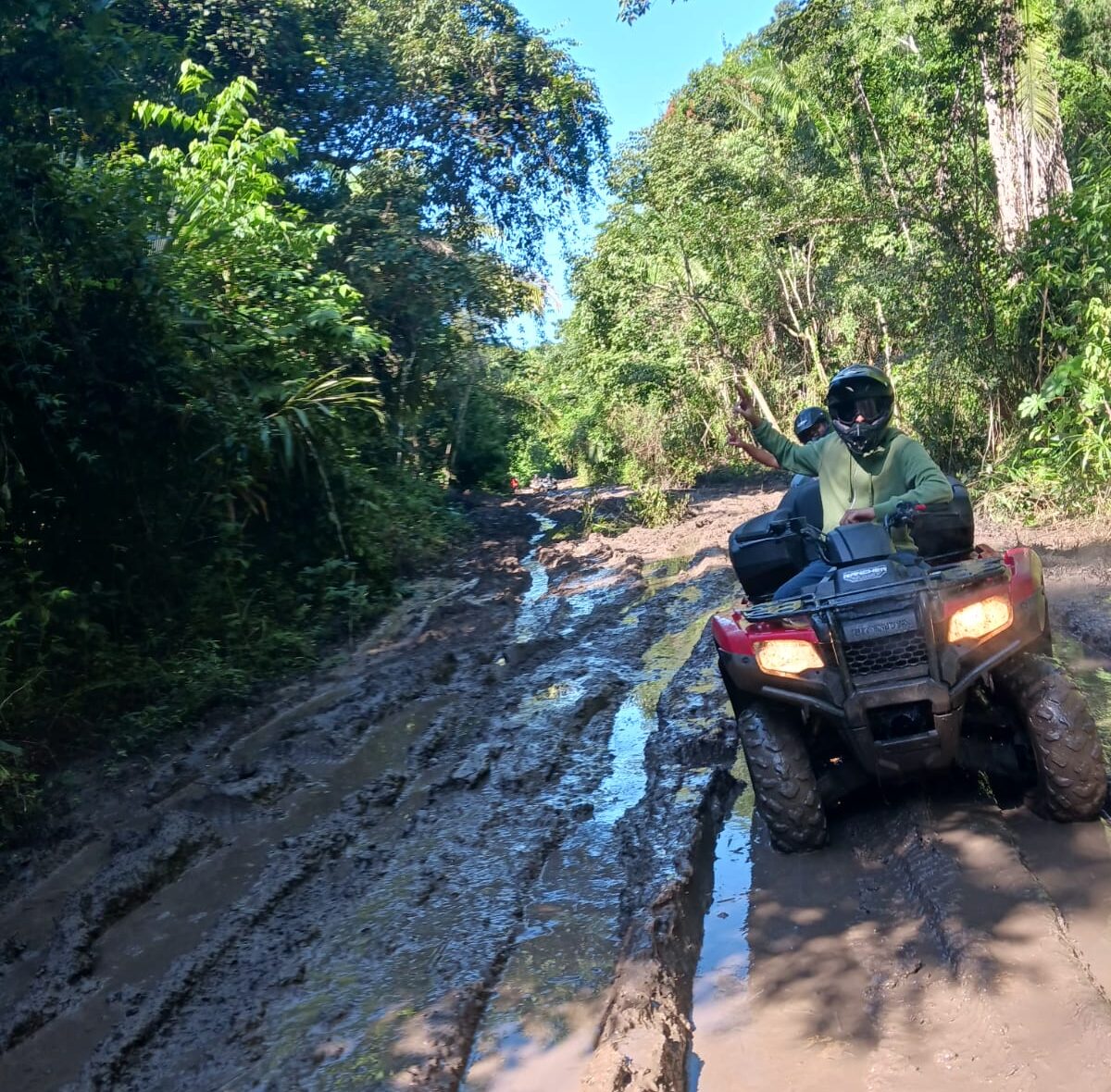 Belize Hub adventure guide