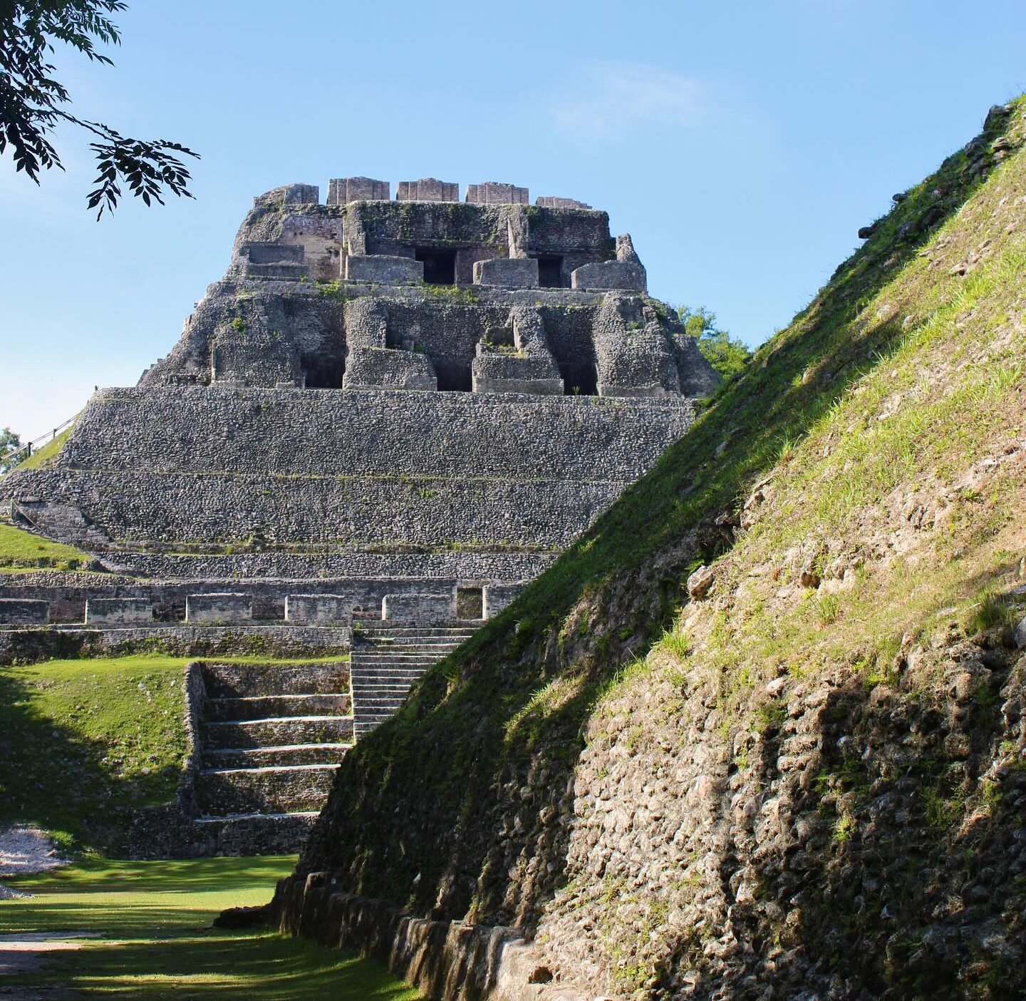 Xunantunich Belize