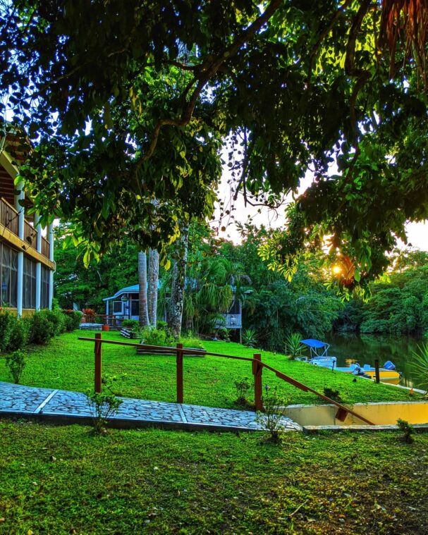 quiet resort Belize