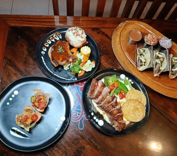places to eat in Cayo